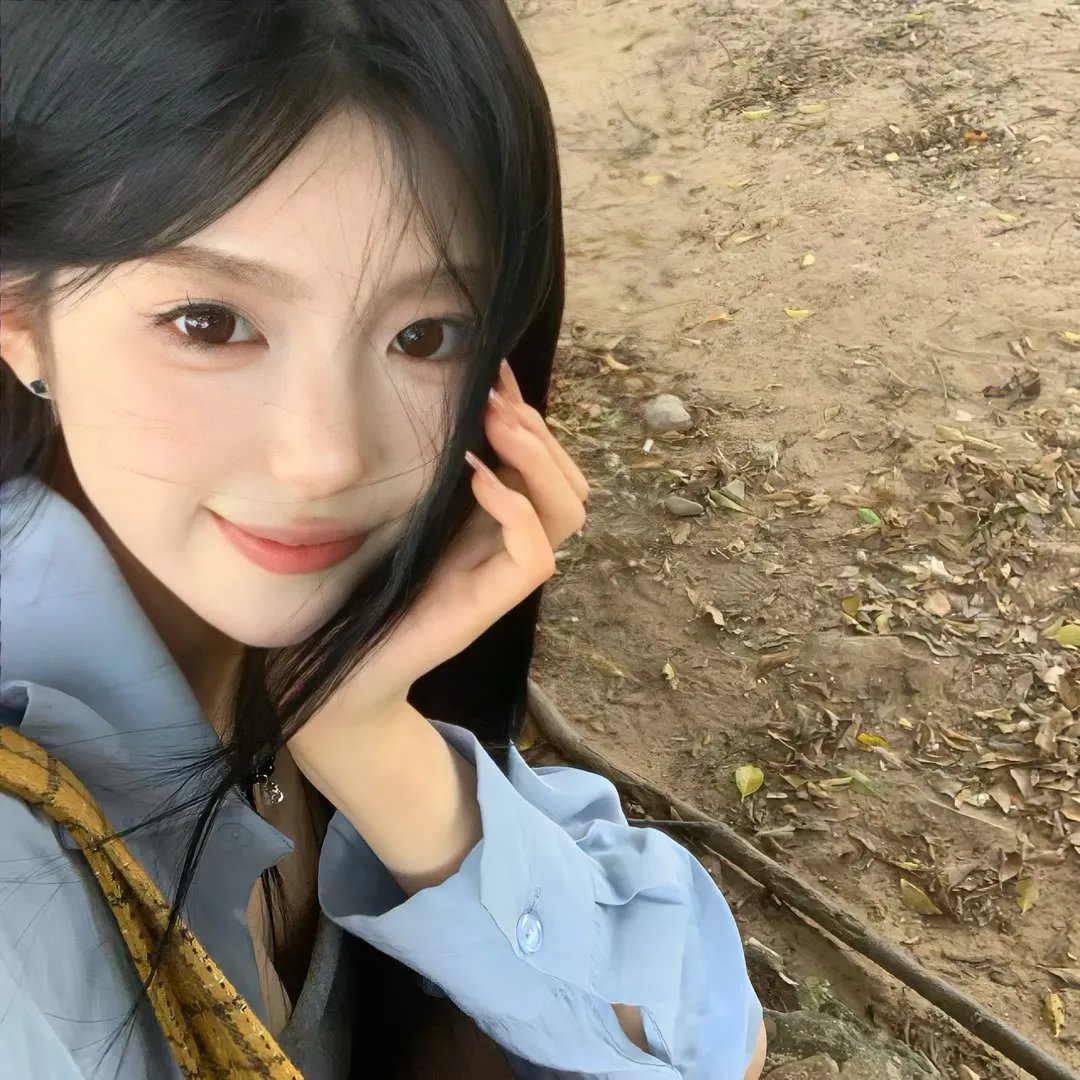 不认识的女友